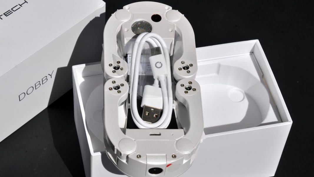SynergieTech's tweet photo. Dobby (@ZerotechGlobal), selfie-drone multi rotor doté d’une caméra 4K. https://t.co/O1lmFQdCEN