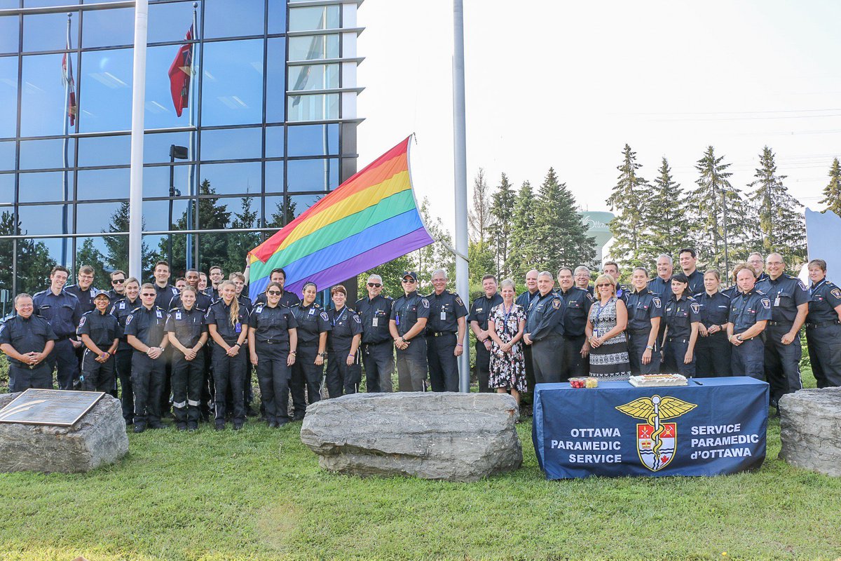 Ottawa Paramedic Svc | Service paramédic d'Ottawa tweet media