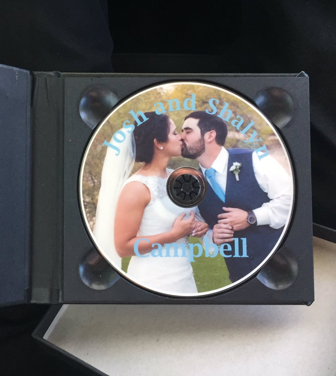 AMinuteADayTV's tweet photo. Each #weddingvideo is given to the #happycouple in this #customizable #DVDcase. Book your #wedding today! #arizonawedding #Videography #film https://t.co/3AA8VAf70q