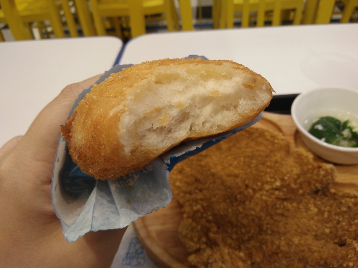 Noey_N0ey's tweet photo. #อร่อยไปแดก #อร่อยบอกต่อ #หม่าล่า
🐔Hot star หม่าล่า combo set 199 บาท
📍Hot star chicken สา��า เซ็นทรัล ปิ่นเกล้า https://t.co/96vRXtvat9