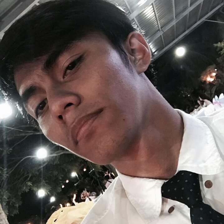 cdusingles's tweet image. Alec Michael Palomares Carasig
@METALLECJOKES
- rockstar ng Dipolog 
- lead vocalist sa cr ng room 311 sa dorm
- naning kung balihon