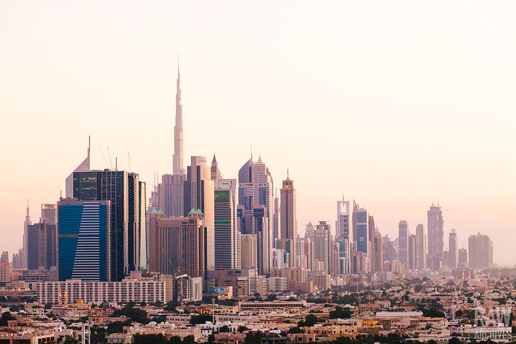 raw_archives's tweet photo. The Burj Khalifa towers above the Dubai skyline at a vertigo inducing height of 829.8metres

#urban #skyscrapers #canon #stockholmfotograf https://t.co/eBJfWk2Tvg