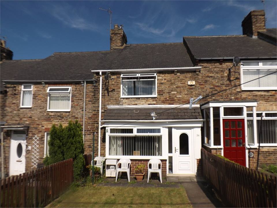 DH1Lettings's tweet photo. Our property of the week is based in Sacriston, at a price of £425 per calendar month. For more information, call 0191 371 3313. https://t.co/mpn3Pca8Bn
