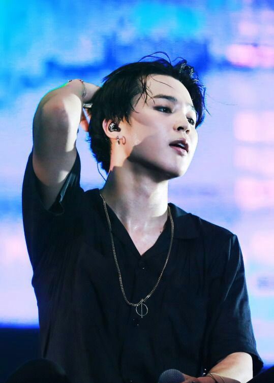 jjimient's tweet photo. @BANGTANCAMP YO! I'M JIMIN AS MAIN DANCER OF BTS. VERIFY?? #btscamp https://t.co/I5pvyQSfaK