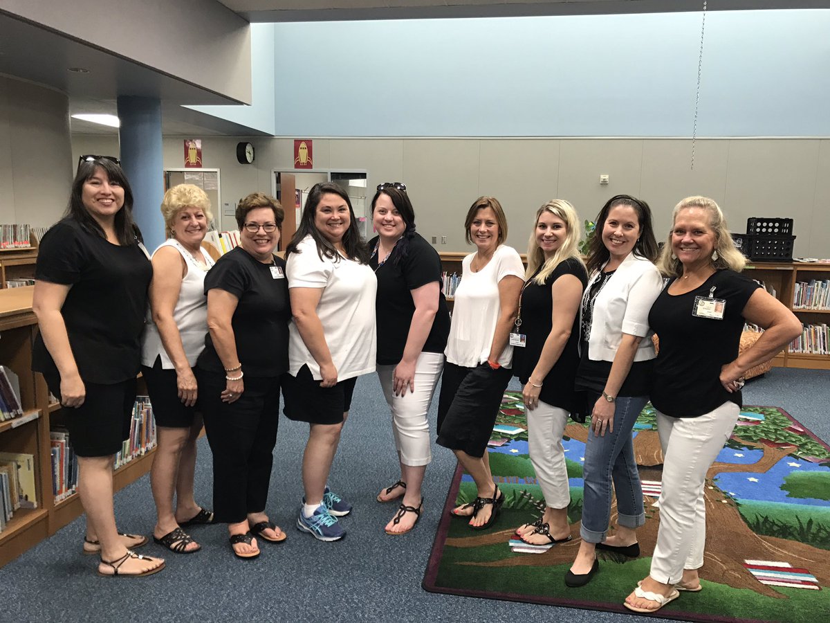 LStegent's tweet photo. Third grade ready for the eclipse! #catchthespirit #blackandwhite #solareclipse https://t.co/jpmE701VpC