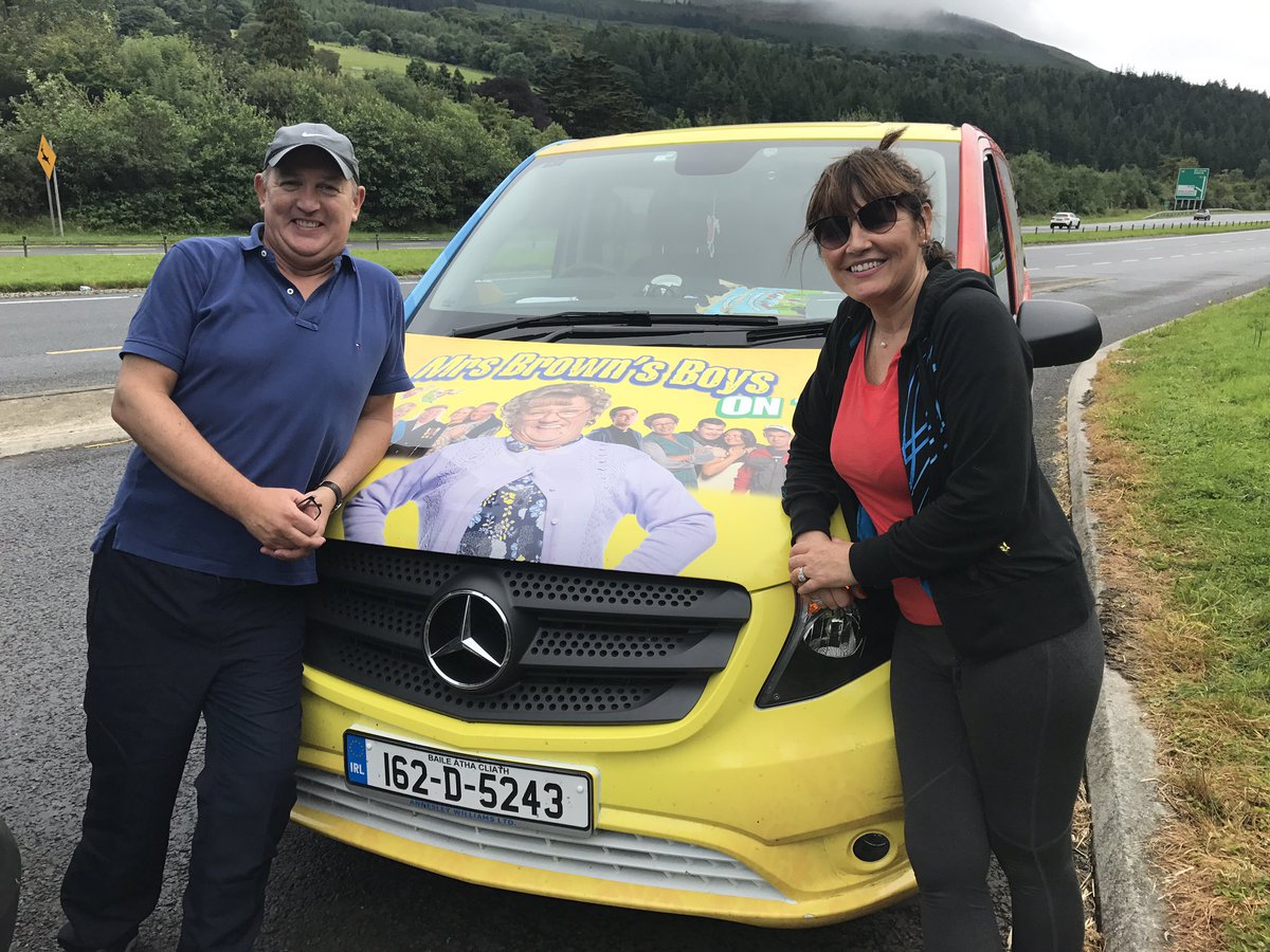 ReddinDerek's tweet photo. Walking with @OCarrollFiona on day 11 of her walk from cork to Belfast for @BillysWorldIRE #greatcharity #pleasedonate @MrsBrownsBoys #fun x https://t.co/Nhy7yO5ewv