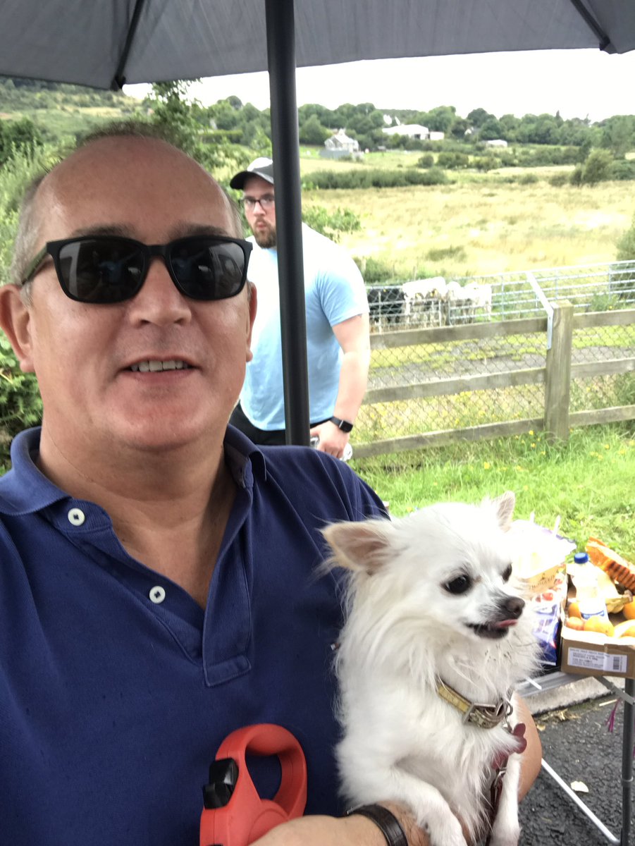 ReddinDerek's tweet photo. Walking with @OCarrollFiona on day 11 of her walk from cork to Belfast for @BillysWorldIRE #greatcharity #pleasedonate @MrsBrownsBoys #fun x https://t.co/Nhy7yO5ewv