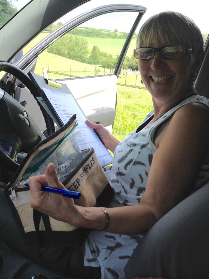 HelenJoy20's tweet photo. @jimlyons16 Check out @kennixtonsheep #sheep #samples #wormcount https://t.co/b0zHAOakSC