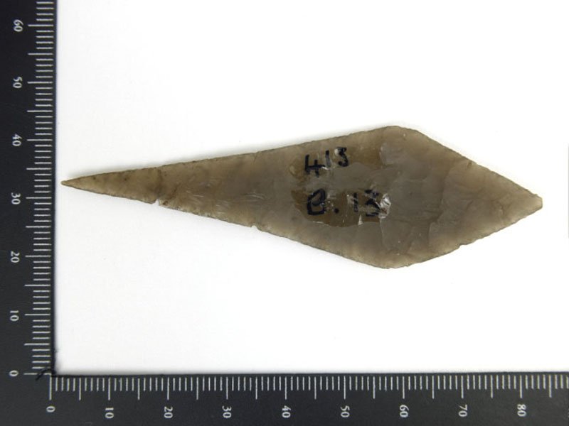 Hull_Museums's tweet photo. Flint lozenge-shaped point or spearhead is one of many flints in the Mortimer Collection #FlintFriday #Mortimer100 https://t.co/d4x8IlatrW