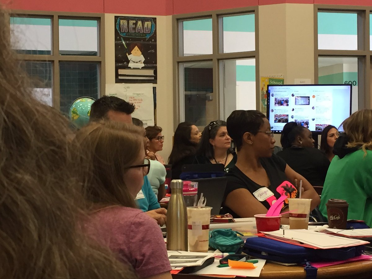 eyeonliteracy's tweet image. Everyone is part of the team and everyone is focused and learning! #mcwpln #McWChallengeAccepted