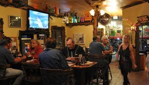 LocalTeaCo's tweet photo. D19 true pubs serve Guinness, fish &amp; chips &amp; our #tea @WhiteHorsePubb does all 3 + Open Mic Fri &amp; Trivia on Mon.  Enjoy #SRQ https://t.co/ZkASfE9wlH