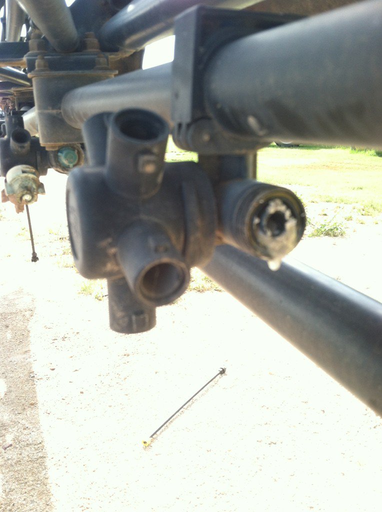 nckohls's tweet photo. #nothingiseversimple  I wish atrazine wasn't so cheap https://t.co/mk2ZSM4RWm