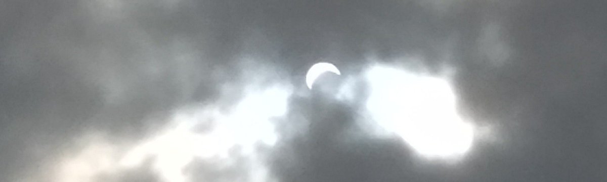 Mutha_Trucker66's tweet photo. #SolarEclipse2017 #CBS3 #CBSEclipse #cbs3philly i saw in Ft. Lee NJ https://t.co/kp82b9jOk5