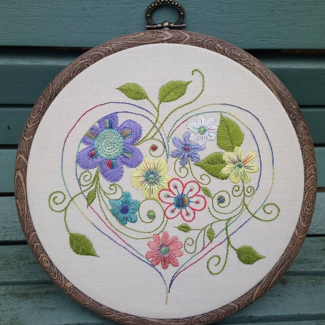 Now it's finished 😍 FOR SALE &amp; ready to hang 😊 (7" overall diameter) 
SOLD 😊