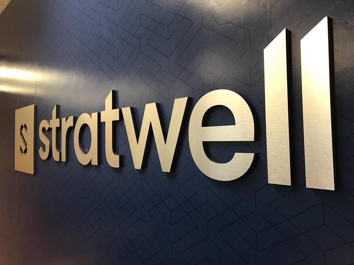 Stratwell wall wrap 3D sign