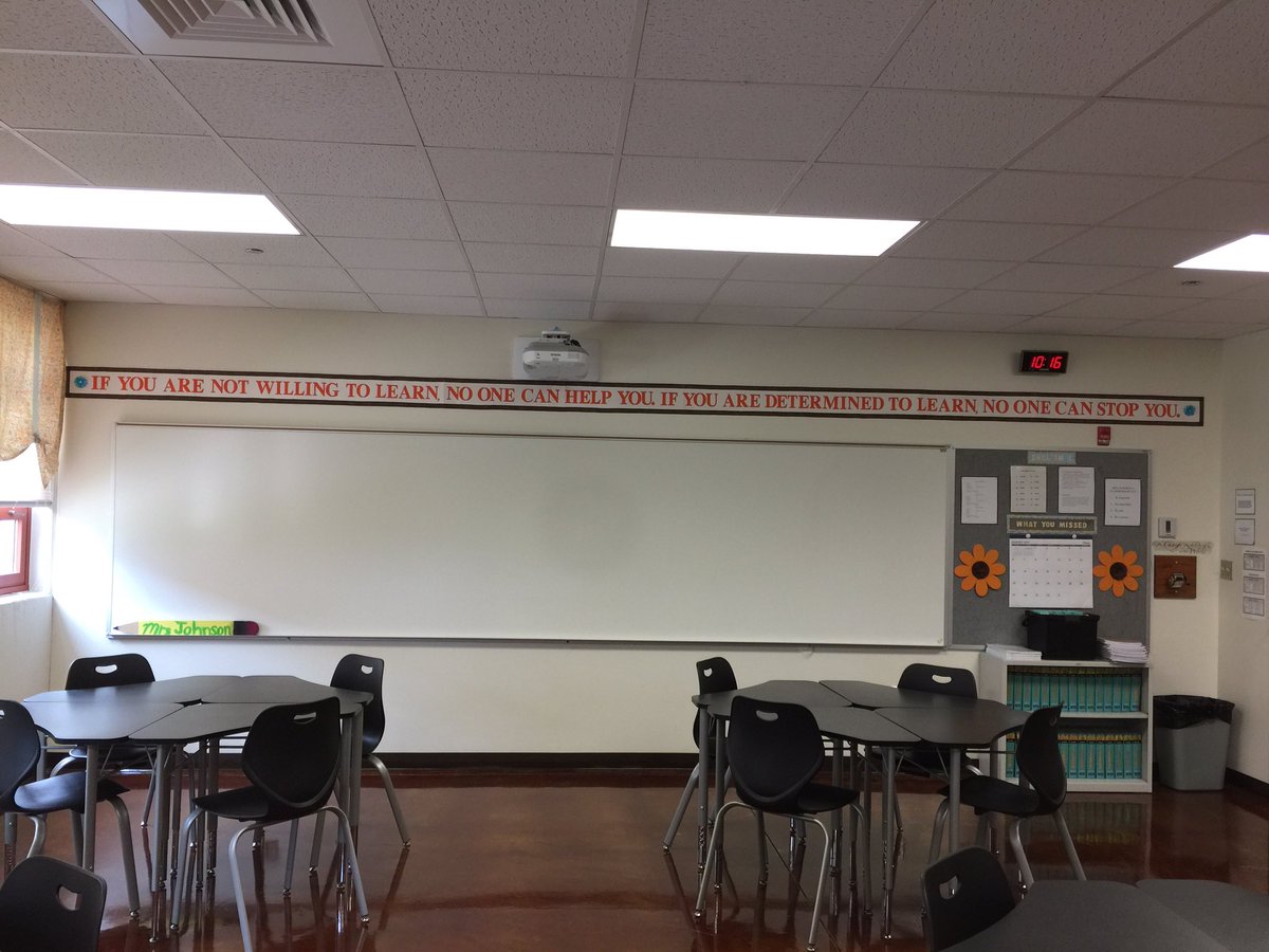 tracyj828's tweet photo. Almost ready! #Sedalia200 #waitingforstudents https://t.co/GCXDyD6Xs0