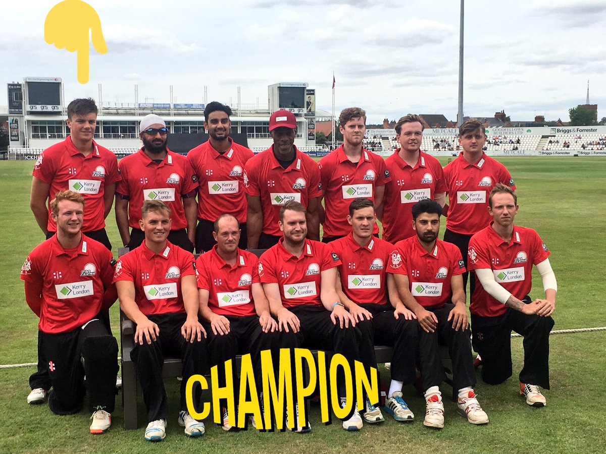 ArezCricket's tweet photo. @KerryLondonLtd Kings player Lewis Hodgins introduces the Kraken to the @T20ProAm at the county ground. #longhandle #biffing #airmiles https://t.co/oZwZ96fMIM