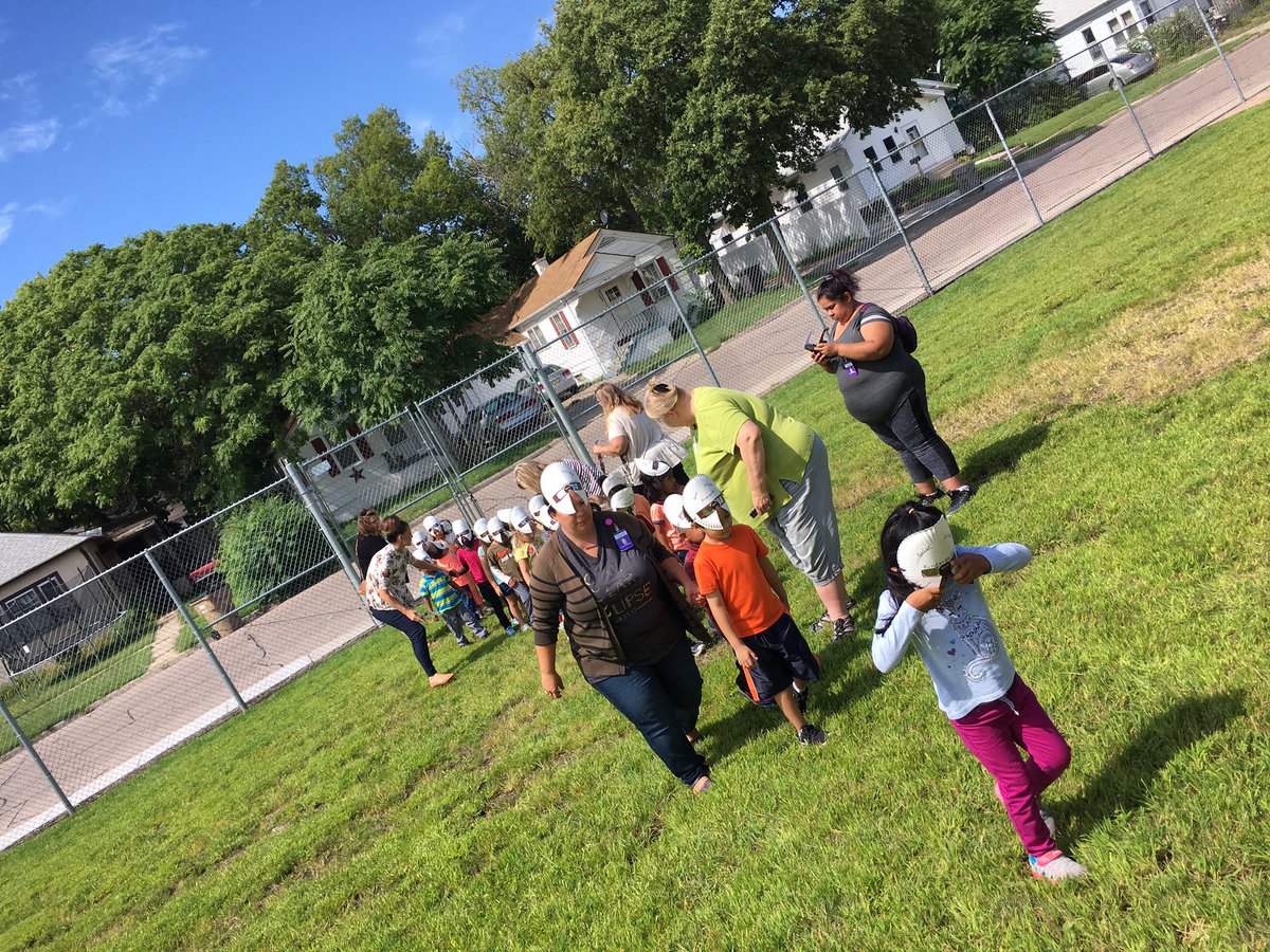 a_garcia25's tweet photo. @HowardGI Kindergarten had an amazing experience ❤️ #gipseclipse @GIPublicSchools https://t.co/rnLafv1e17