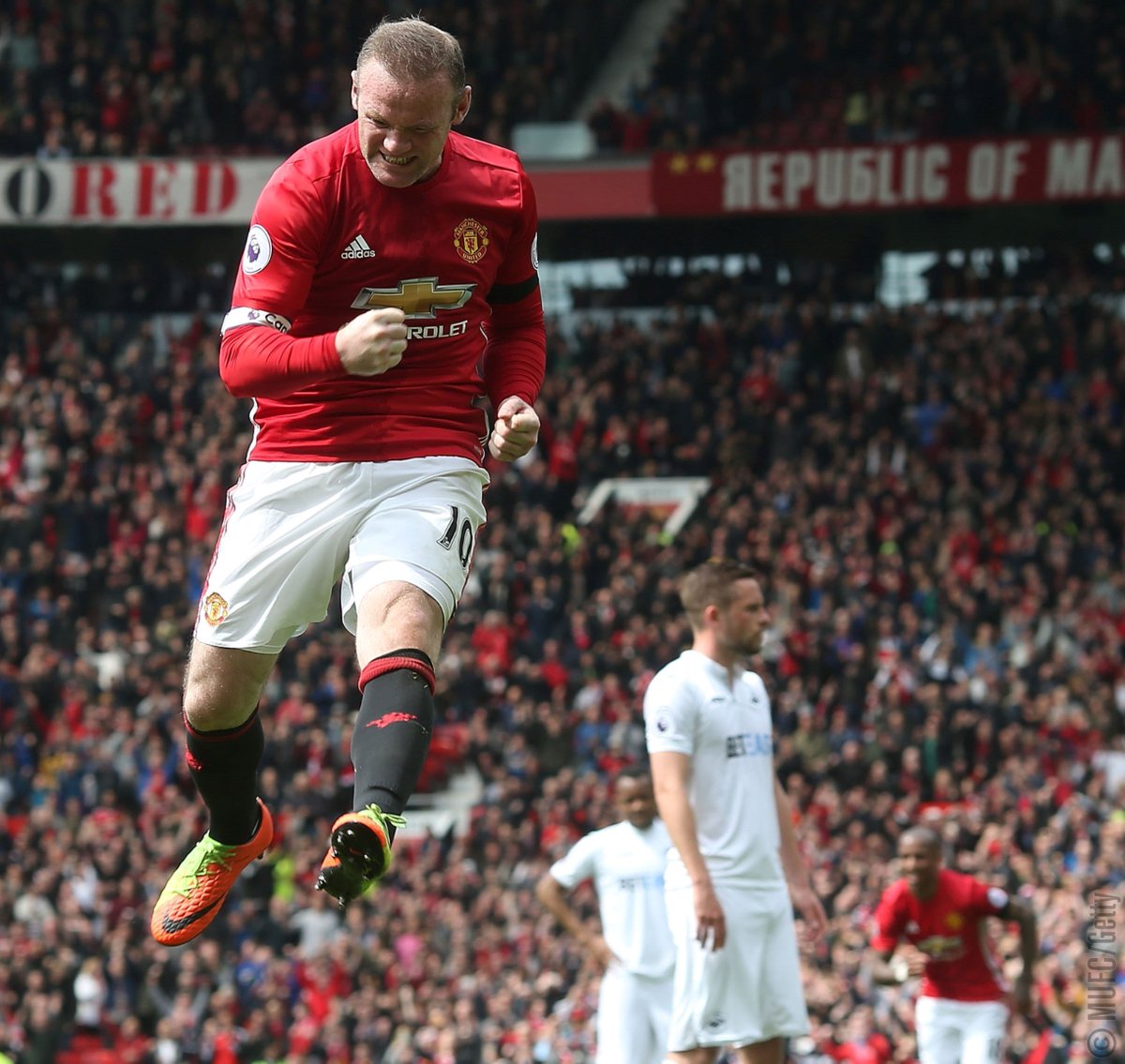 Congratulations to <a href="/WayneRooney/">Wayne Rooney</a> on reaching 200 @PremierLeague goals. A true legend!