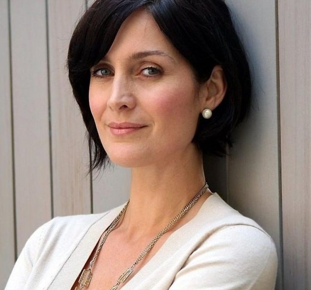 Happy 50th birthday to Carrie-Anne Moss today! 