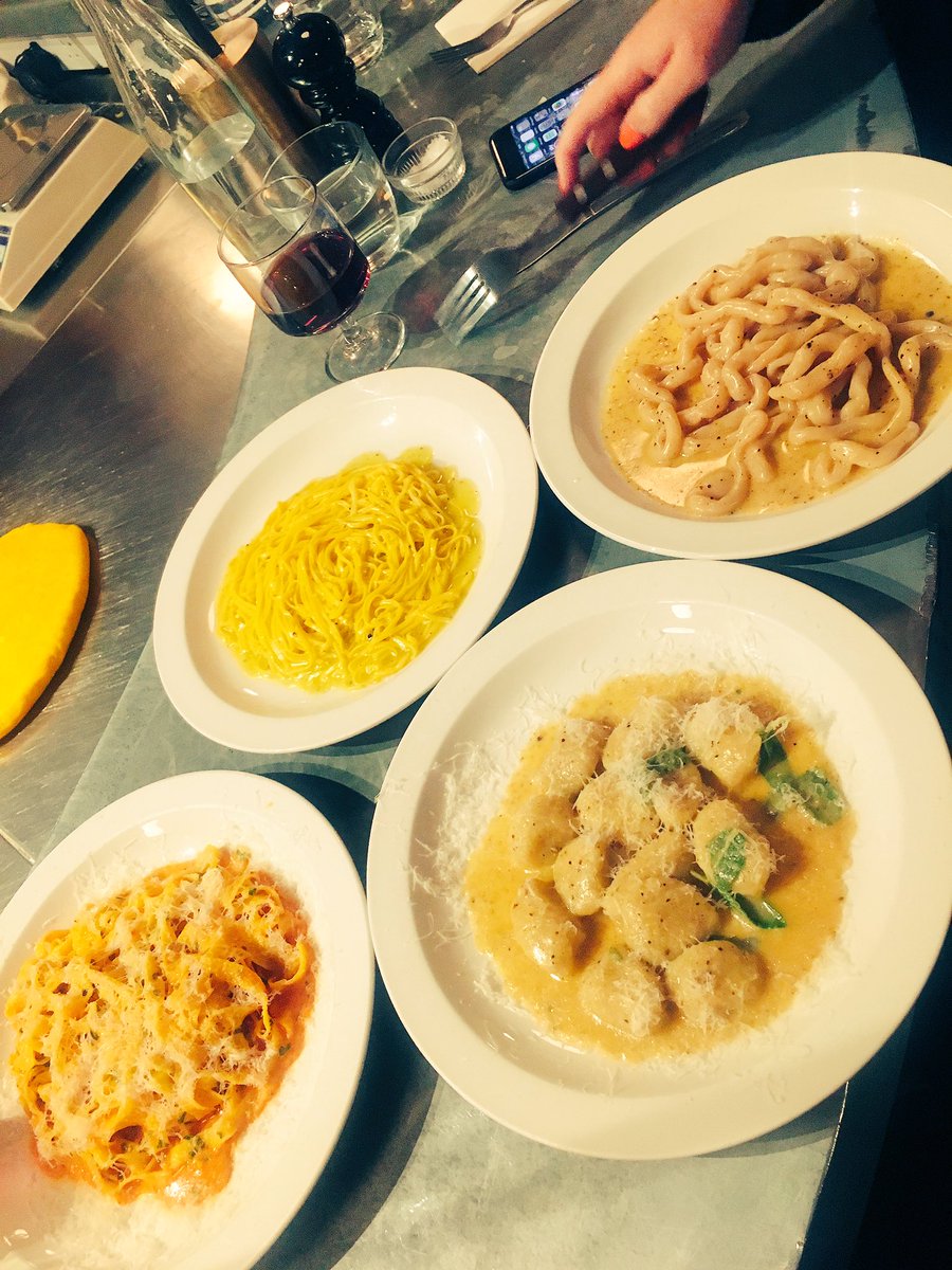 Laurajmuldoon's tweet image. Birthday week is upon me. #padella  #thirtyfree 😍