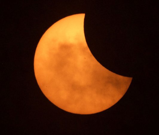 joeimel's tweet image. Here is a link to photos I shot today for @bgdailynews of #eclipse17 from the downtown parking structure. bgdailynews.com/news/slide-sho…
