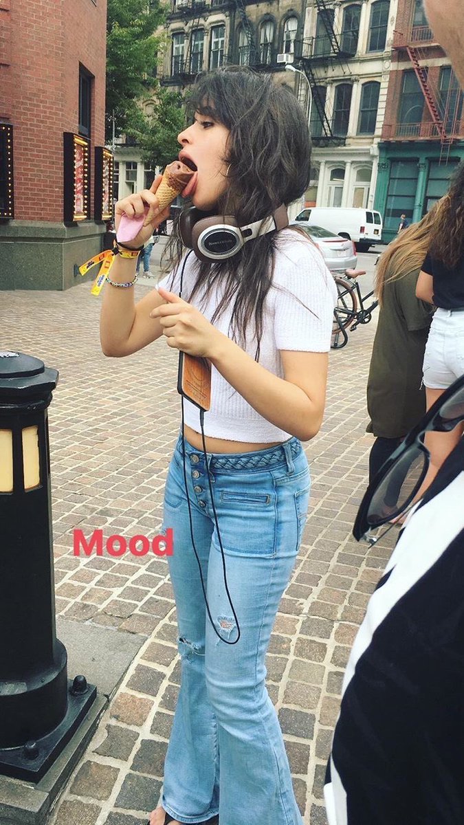 CCCentralEc's tweet photo. Camila en la historia de Instagram de boopsy429 

#CamilaCabello #HayMa #KCAColombia https://t.co/YzETyvTy19