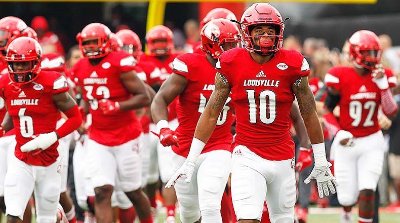UoflUpdates's tweet photo. Cards ranked 16th In preseason AP Poll. #GoCards https://t.co/SZmcjjbCXP
