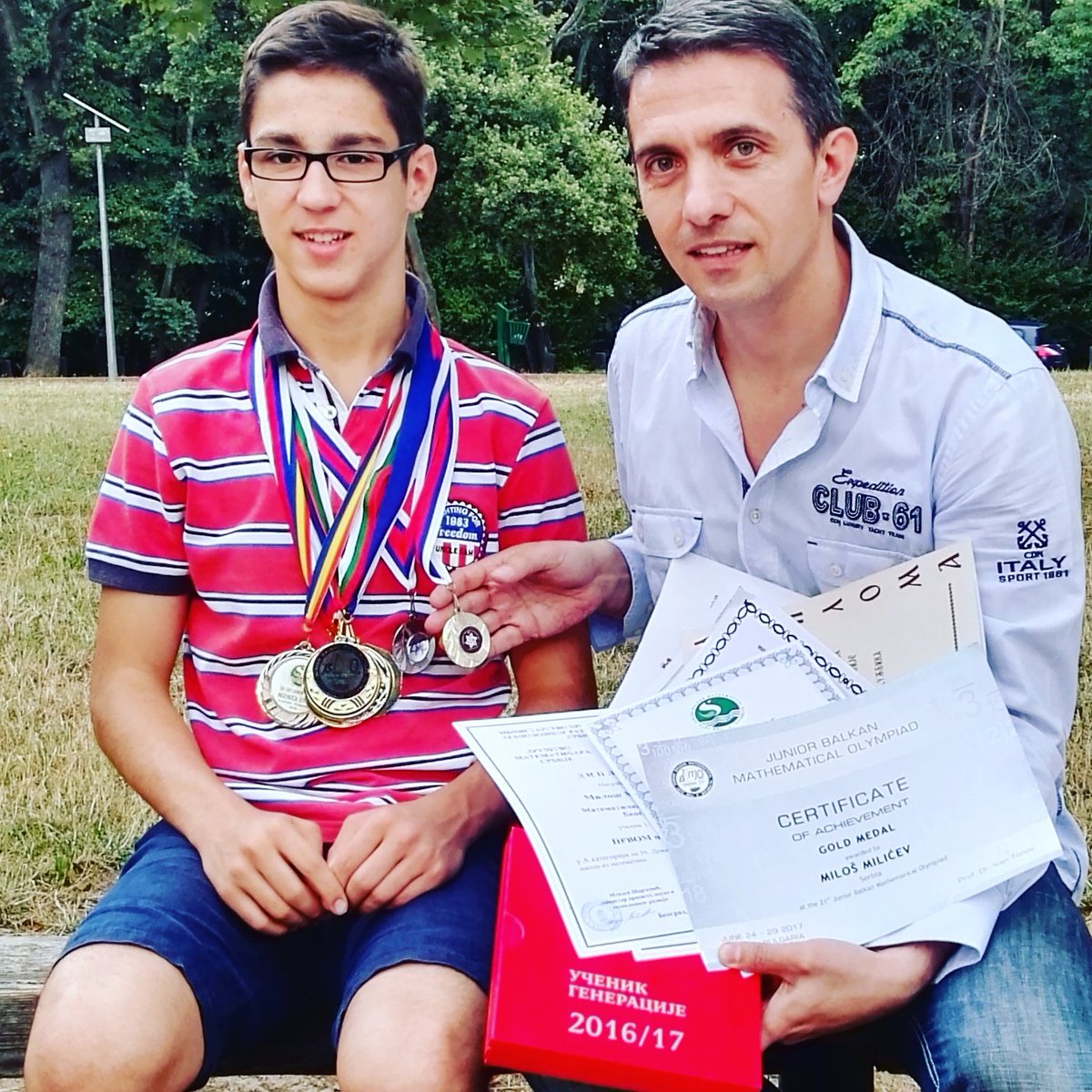 Od 5. razreda šampion Srbije iz matematike, fizike, srpskog jezika. 2017, doneo zlato sa Balkanske matemat. Olimpijade! Miloš Milićev (14)