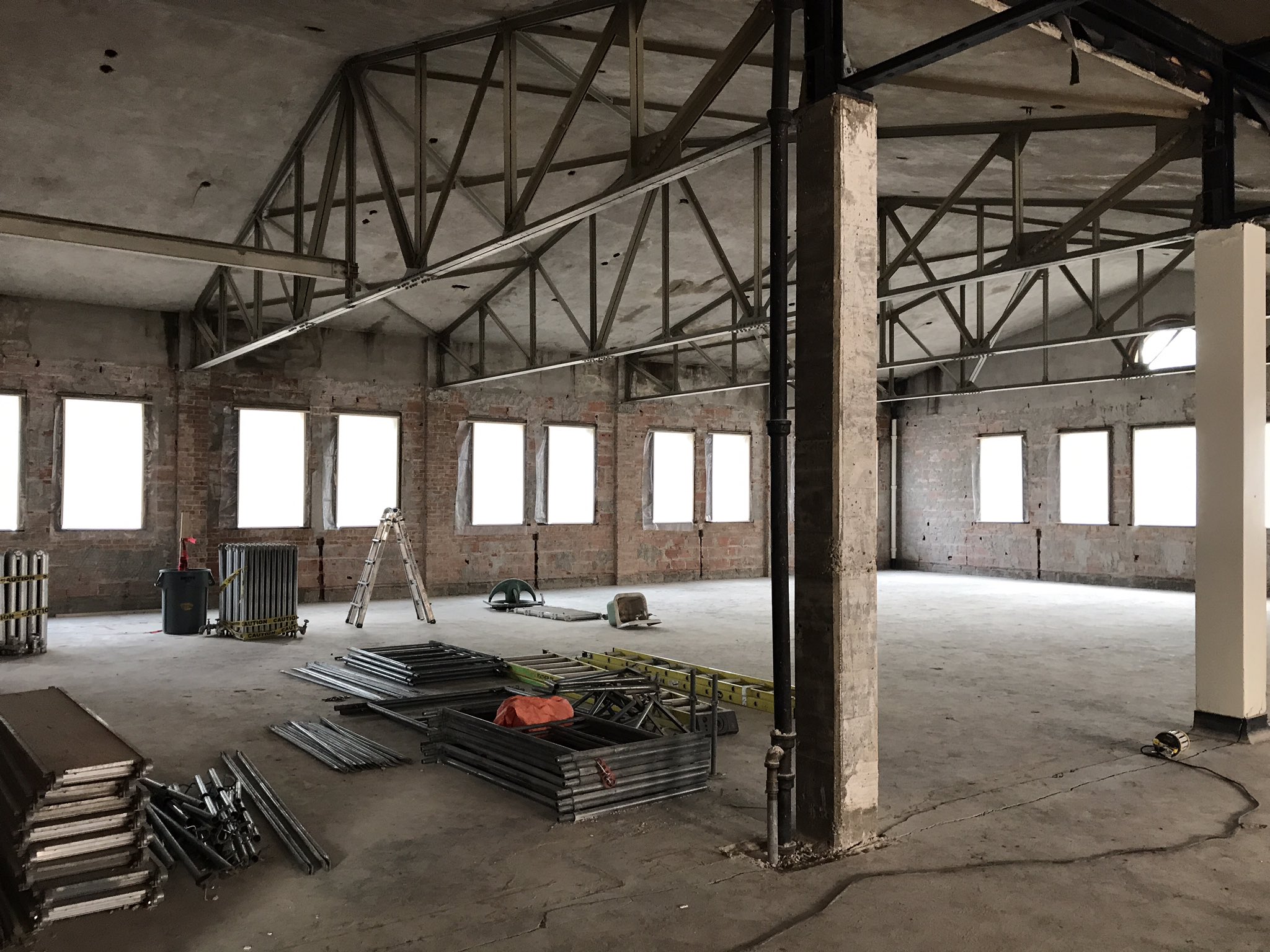 DHxE9_yUAAAXaE8.jpg:large