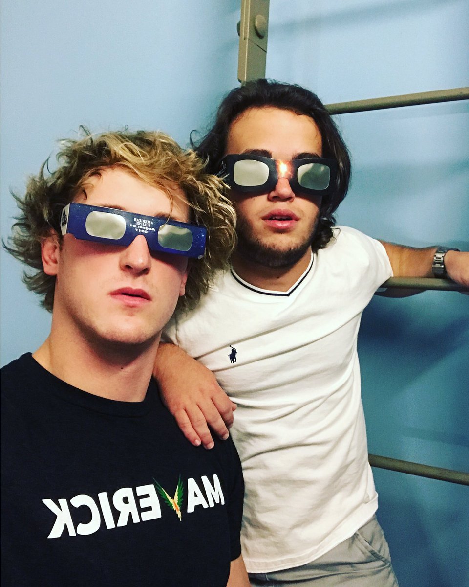 LoganPaul's tweet photo. can't see anything but we ready for this eclipse @Dwarf_Mamba https://t.co/NkGMHubcWY