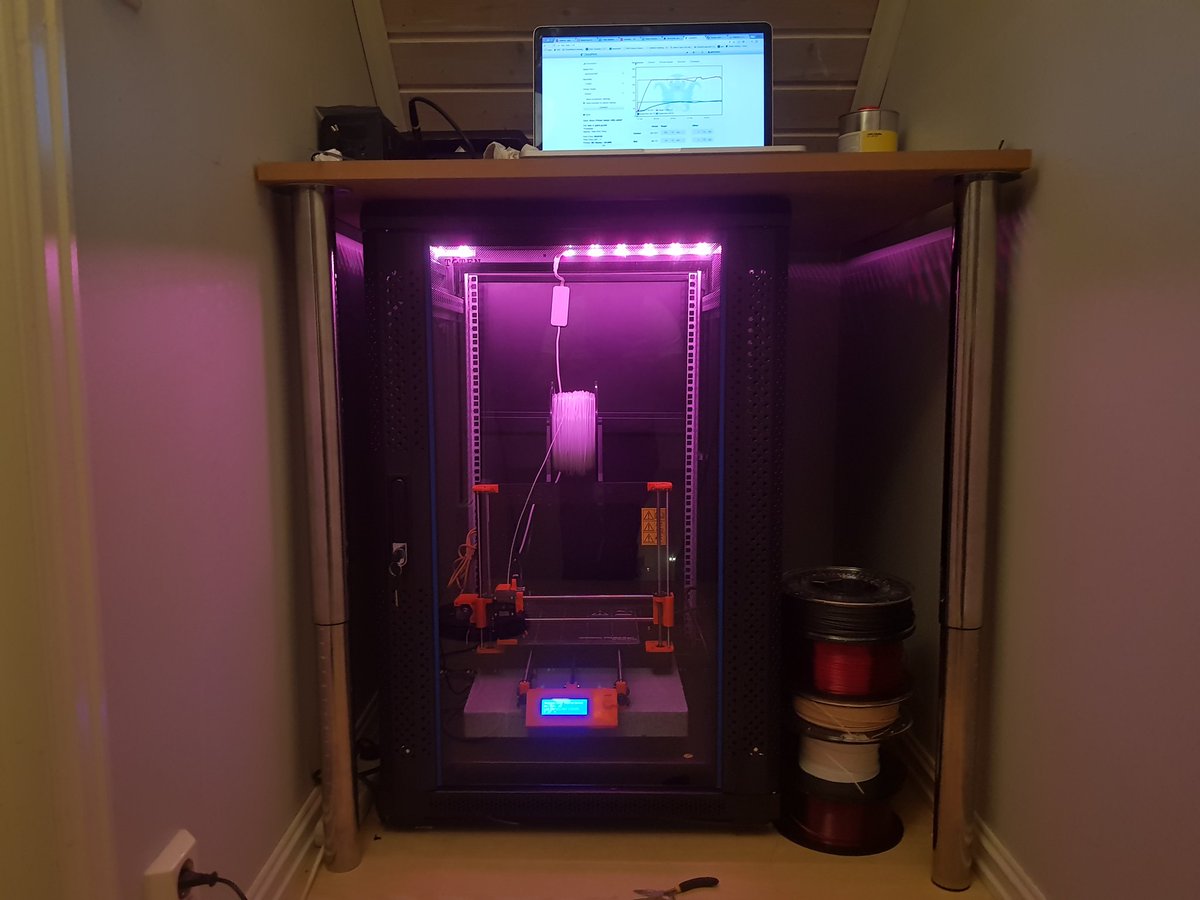 d4dy3d's tweet photo. Ready for some #3Dprinting, repurposed a server rack to become an enclosure for the #prusa mk2s. #3dprinter :-) https://t.co/IMNKi8buB6