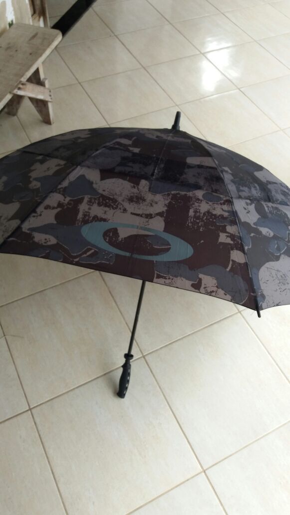 umbrella oakley fairway