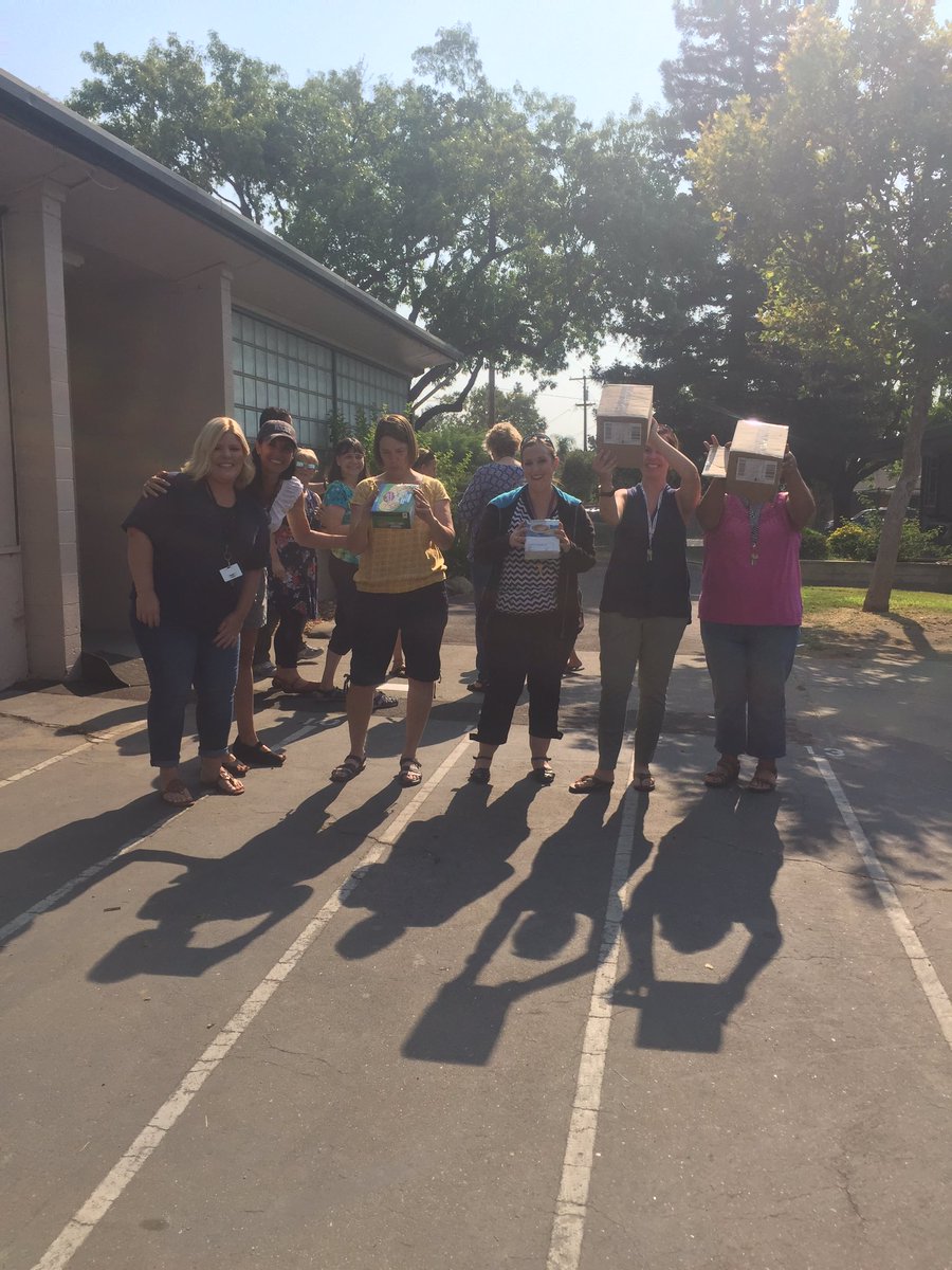 mrsstandre's tweet photo. Taking a break from classroom preparation to check out the total solar eclipse!  #Eclipse2017 #EES https://t.co/mGo9M4WjMN
