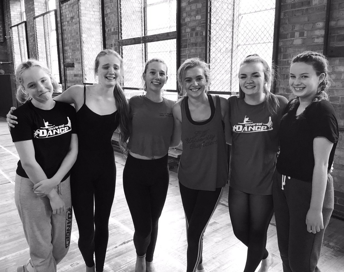 JessieMayLloyd's tweet photo. 6hours of dancing with the HED:Strong girls #newwork #commissionedwork #contemporary #dance #YDC #hotandsweaty #udsussex https://t.co/gpRTU3ZNMS