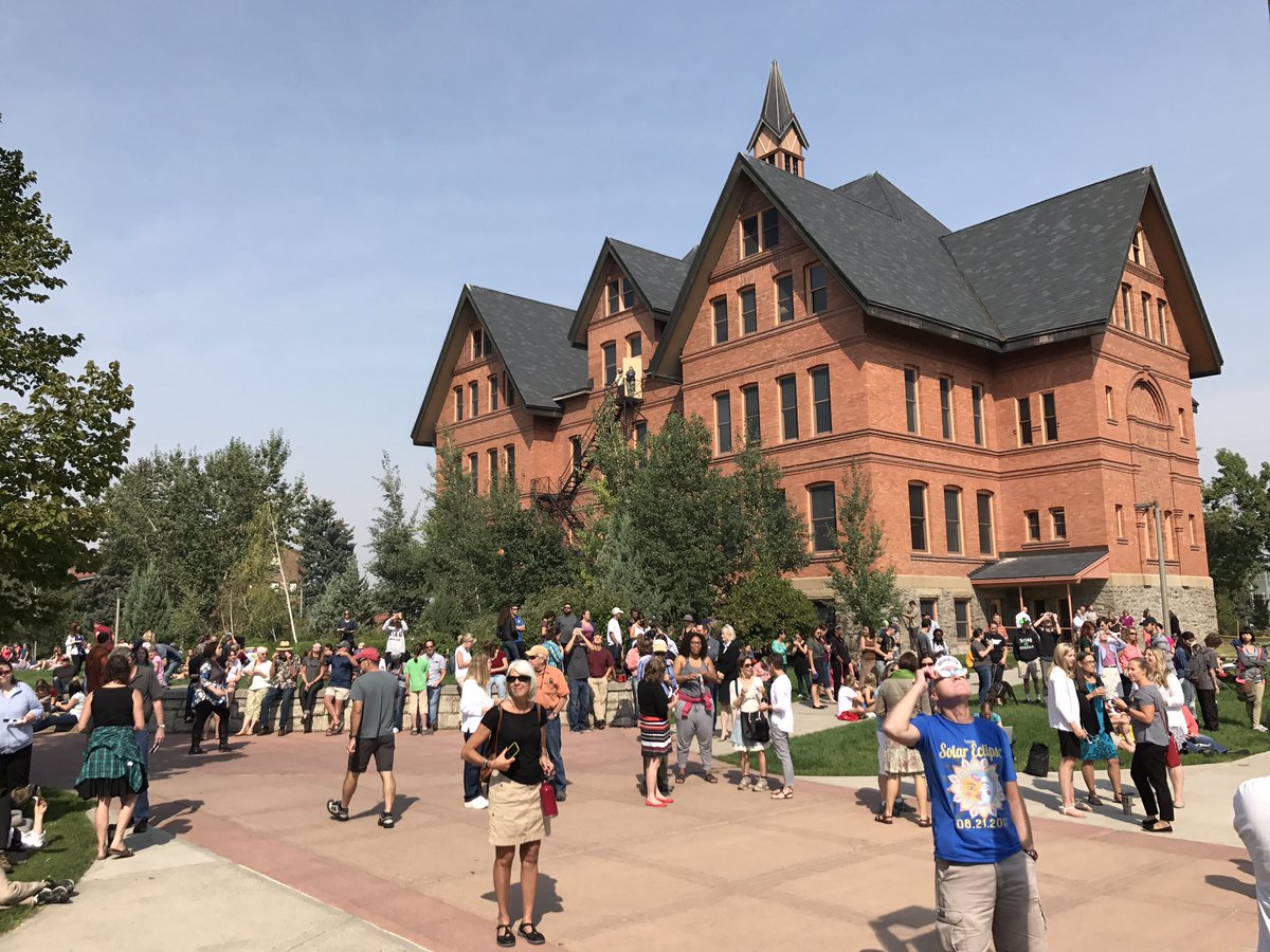 montanastate's tweet photo. #MontanaState is buzzing with excitement!! #Eclipse2017 #MSUEclipse https://t.co/QuDrMhs1oW