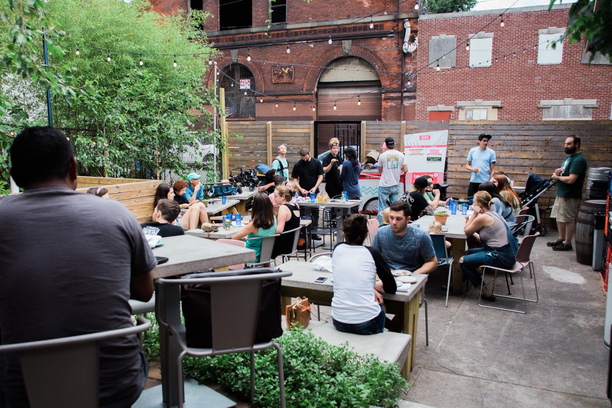 Monday happy hours at <a href="/MarthaBarPhilly/">Martha</a> are one of the most unique in the city. Tonight they're featuring <a href="/DadsHatRye/">Dad's Hat Rye</a> beerscenemag.com/2017/08/martha…