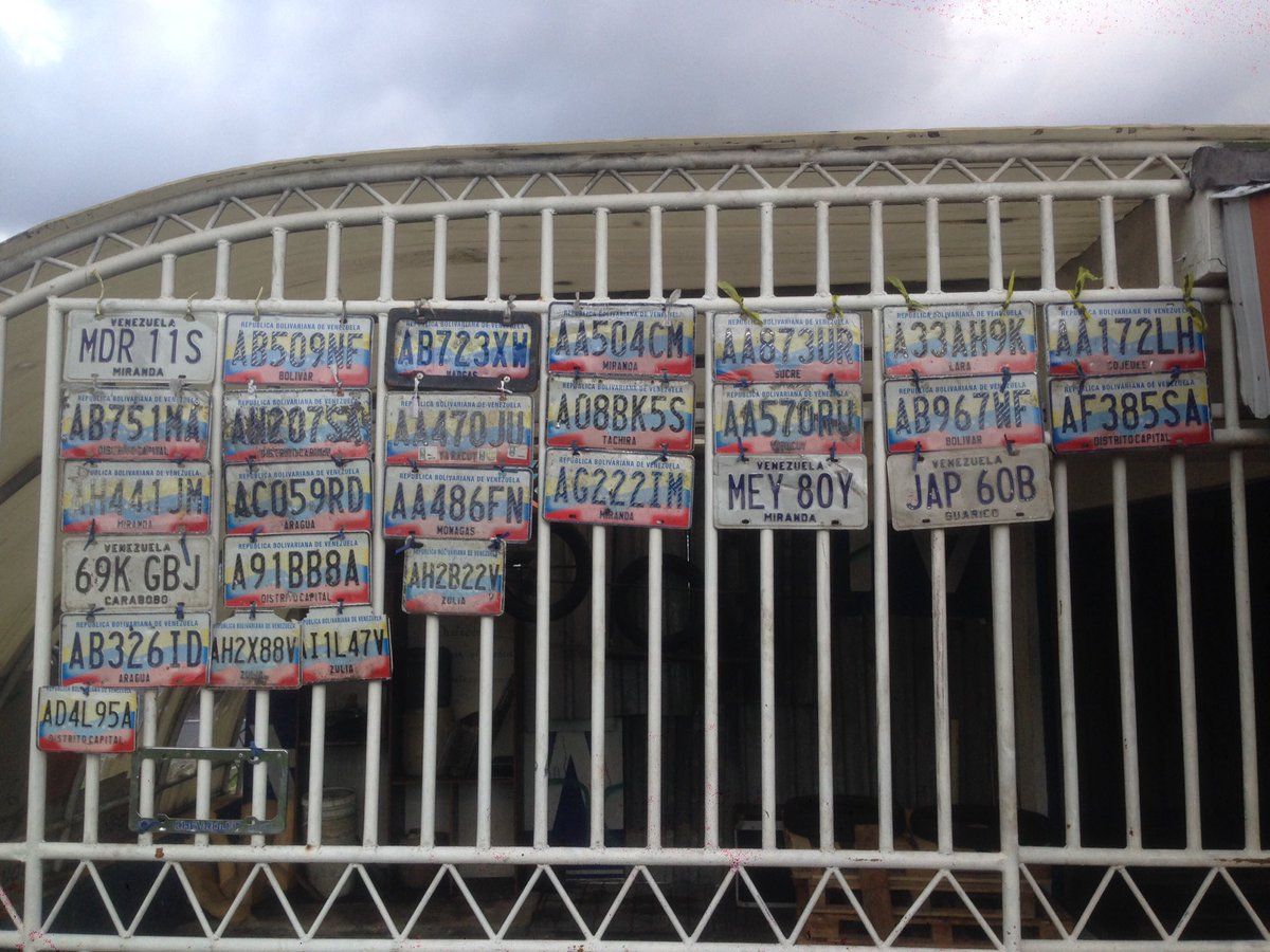 Si encuentras una placa de vehículo éxtraviada llevala a la sede de <a href="/paramedicosmtt/">Ángeles de la autopista MPPT</a> en el Dist. Altamira #RecuperaTuPlaca