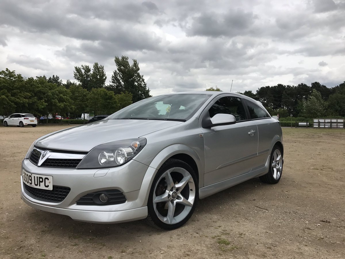 EmFaulconbridge's tweet photo. FOR SALE: 2009 Vauxhall Astra 1.8 Sri. 12 months MOT. Message for details. #carforsale #forsale #astra #cars #nottingham https://t.co/86Ci1Ugr6V