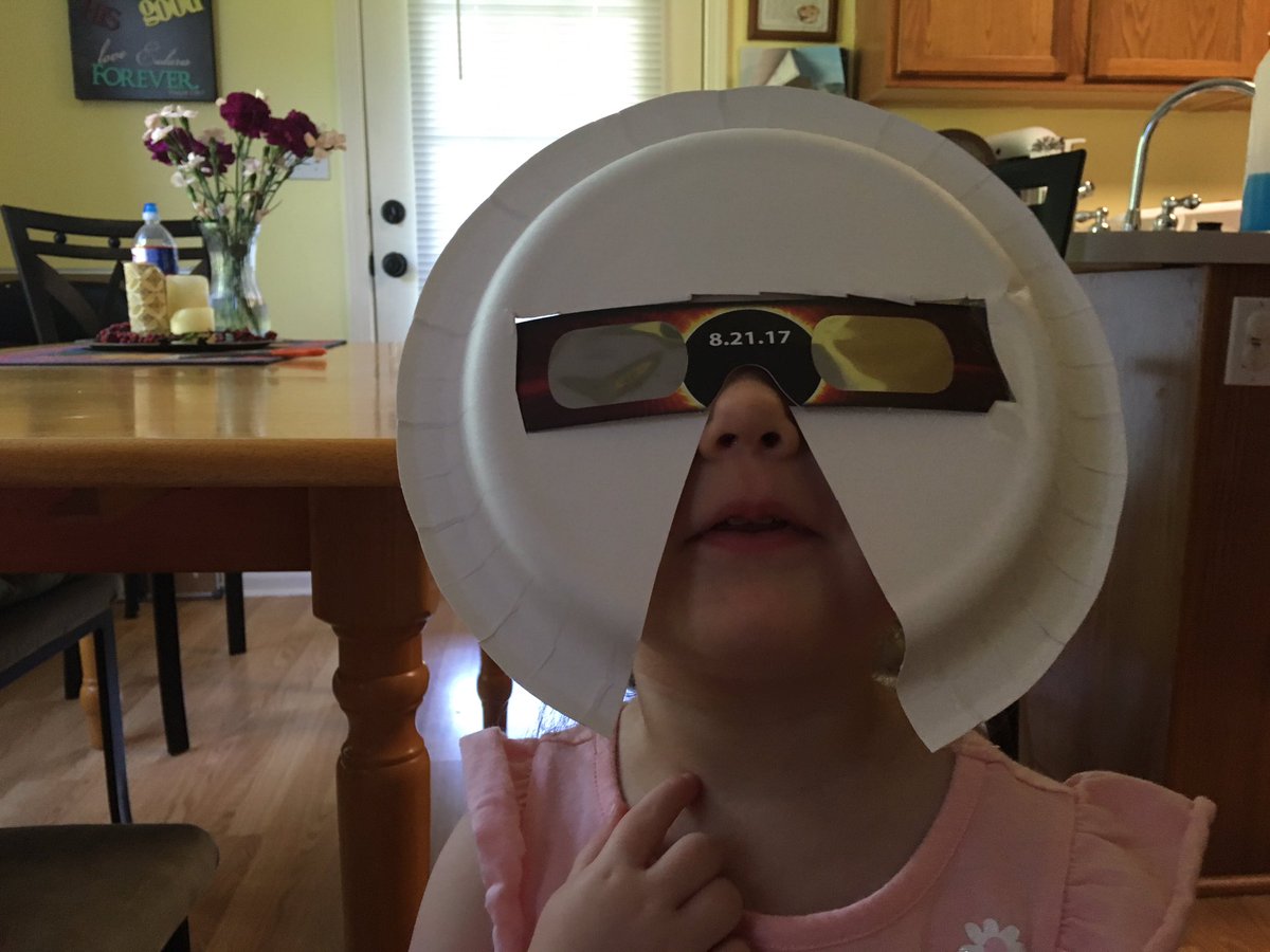 TheEngagedHome's tweet photo. I took Rebekah out for a minute and she did great keeping on her mask and pointing out what was happening! #ShowMeEclipse #engaginglife https://t.co/7sPuegOZ8W