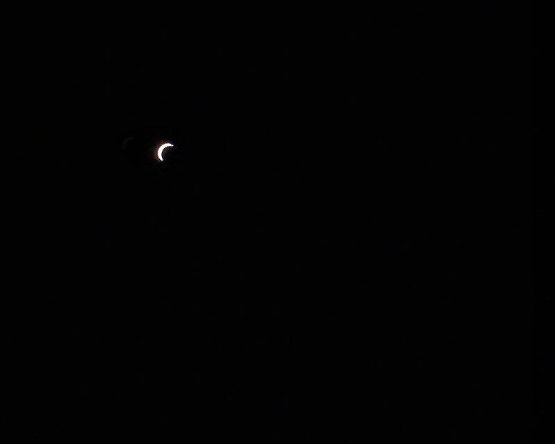 BGthorne's tweet photo. Obligatory solar eclipse photo. https://t.co/BlT3xM5ALu