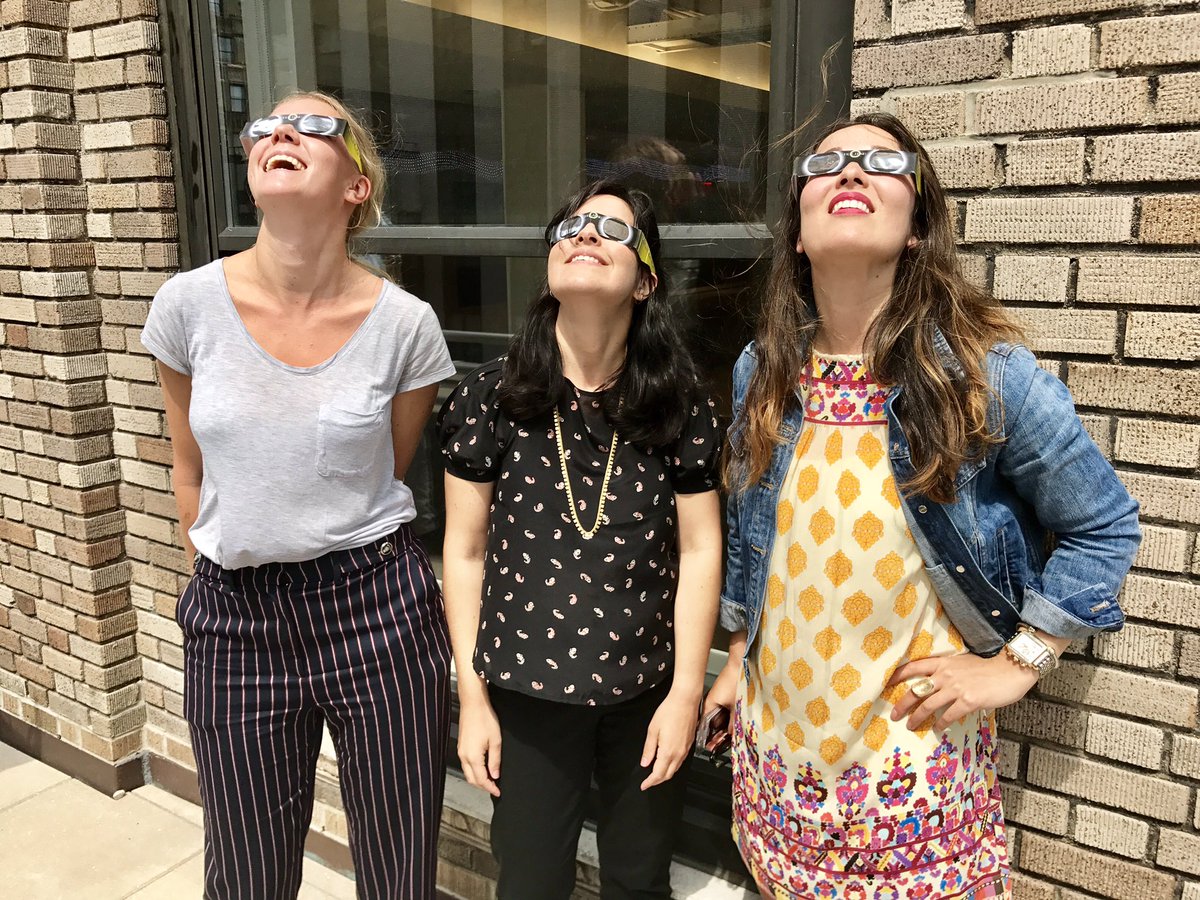 KSchwarzie's tweet photo. Waiting for the solar eclipse to cast its shadow in NYC! #SolarEclispe2017 https://t.co/t9q1ZeLWd3