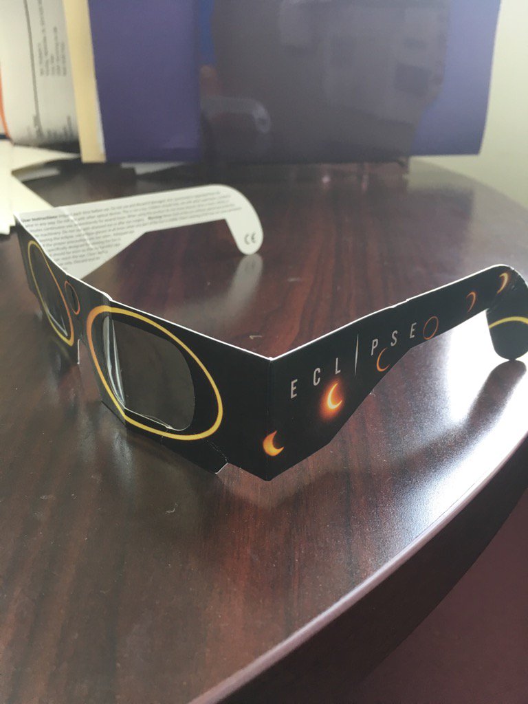 PeterHuie's tweet photo. I'm ready, R U #SolarEclipse2017 #protectyoureyes @WPICPE #EngineerYourSummer https://t.co/V8sMiyvZzV