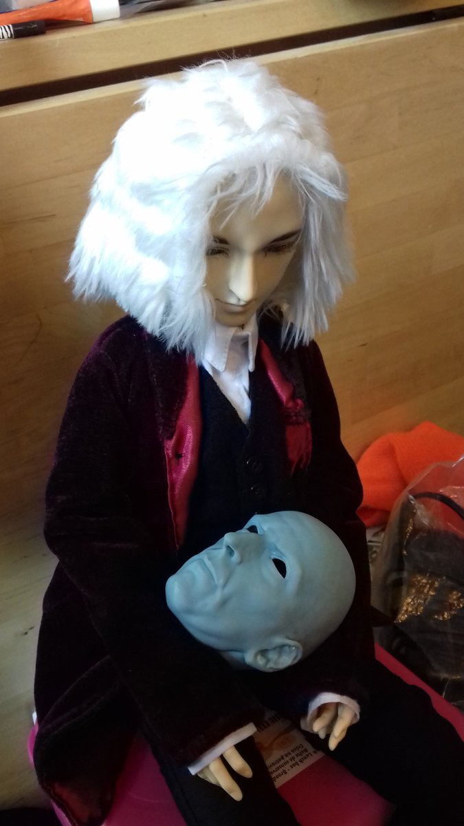 TheRealTMar's tweet photo. Spock and J.S. love their new friend in progress! #DoctorWho #PeterCapaldi #ABJD #DoctorWho12 #minimee https://t.co/jN7mczYfWj