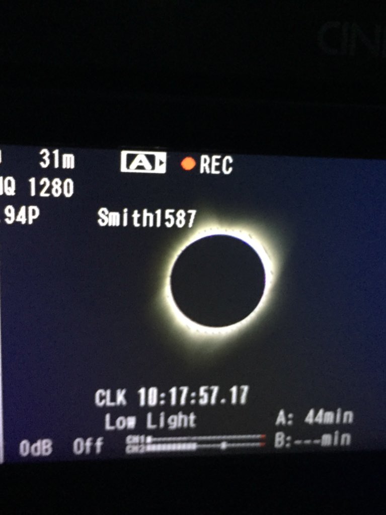 KelleeAzar's tweet photo. Literally the coolest moment ever! I'm in awe, absolute awe. #LiveOnK2 #OREclipse https://t.co/Uei5xphMq6