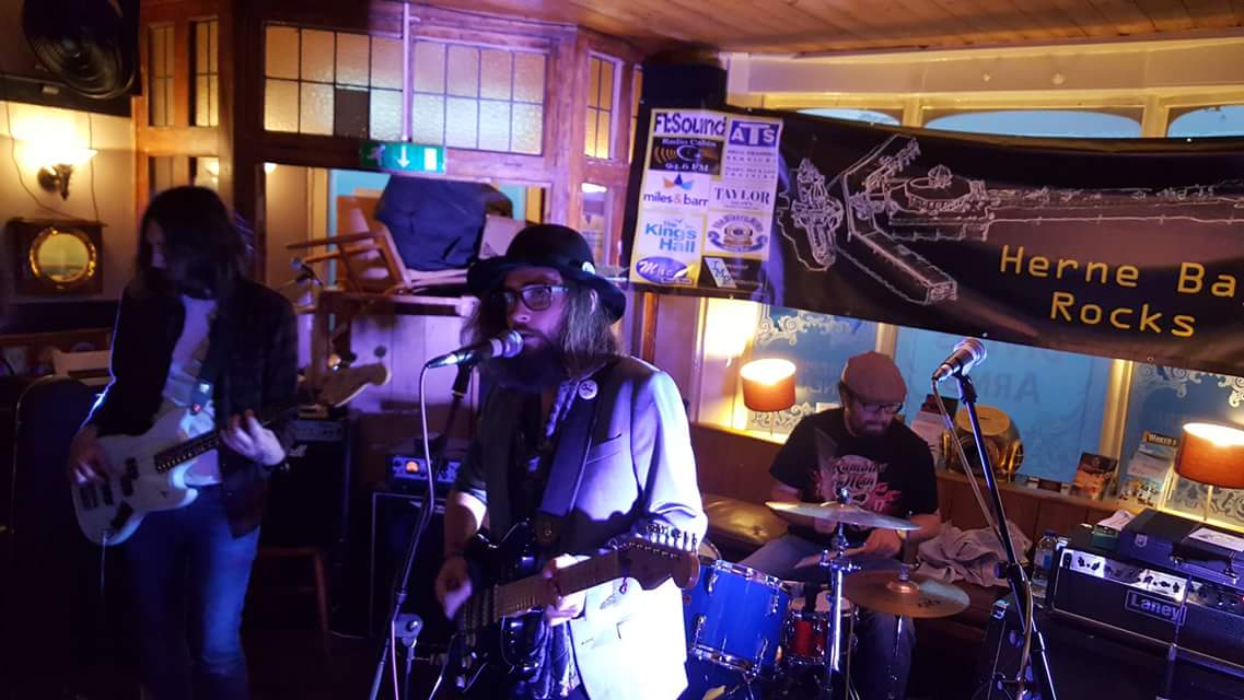 Herne Bay rocks 2017 we had a blast thanks very much for having us again. #KeepmusicLive #BigRadTweet #MondayMotivaton  <a href="/HerneBayGazette/">Herne Bay Gazette</a>