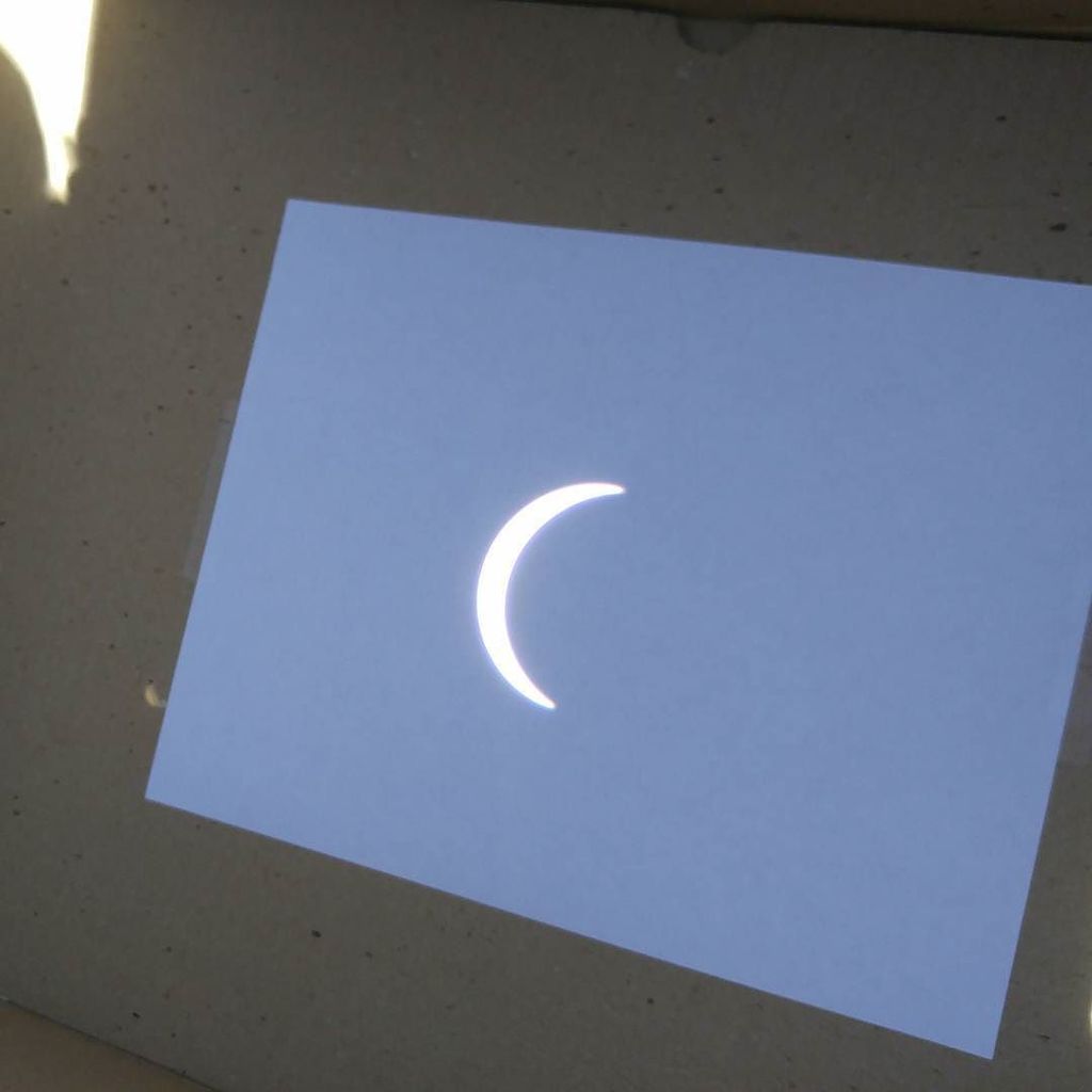 bisicoder's tweet image. #eclipse watching with @savitreb ift.tt/2fZFSjo