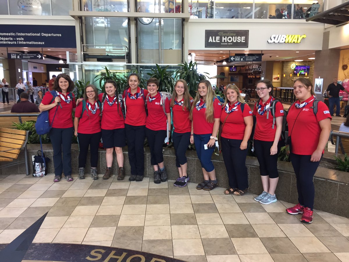 HermansonKim's tweet photo. NS Independant Trip to Our Chalet ... and they're off! @NSCommish @DSAGirlGuides @GGCNovaScotia https://t.co/3ZElZY0EOX