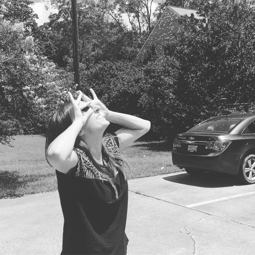 XdesignInc's tweet photo. We ready. #SolarEclipse2017 #MoonFilter #teamXdesign https://t.co/pJaUc058lL