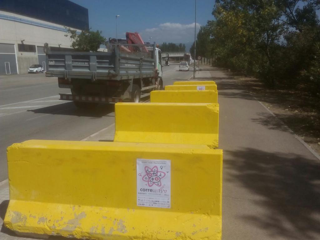 correllets's tweet photo. Primer obstacle posat! Ja t'has apuntat? #fmbib #hodonaremtot #correllets2017 https://t.co/q79srTFQSW